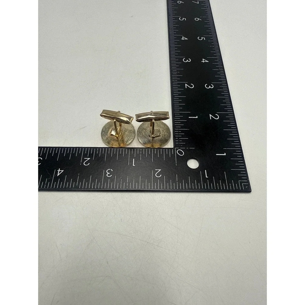Vintage Gold Tone Round Basketweave Scalloped Edge Toggle Back Cufflinks